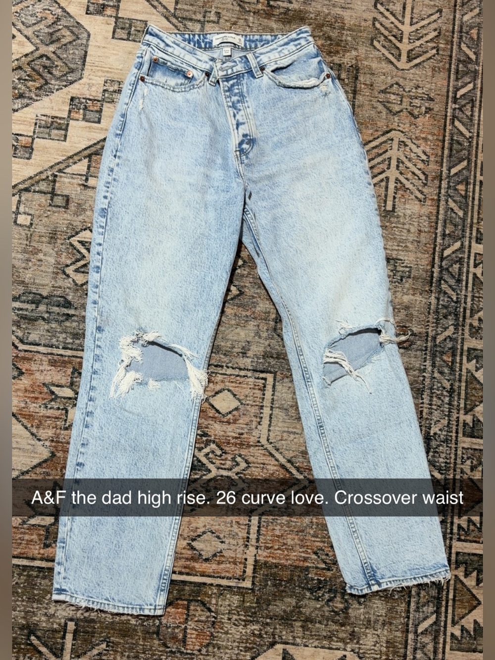 Abercrombie & Fitch Light Wash Relaxed Dad Jeans